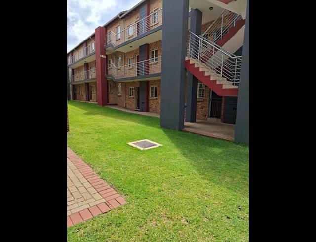 2 BEDROOM PROPERTY TO RENT IN STONERIDGE
